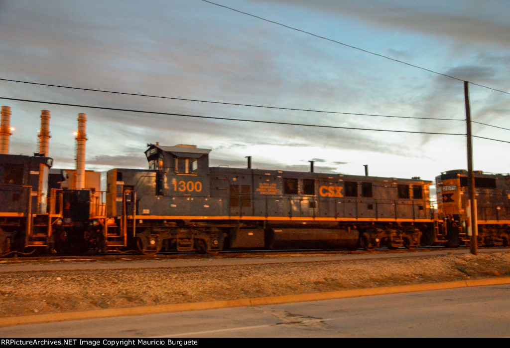 CSX 3GS21B Locomotive in the yard